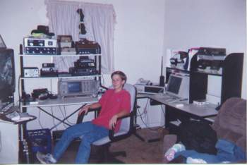 Jeremy in Jacksonville computer room.jpg